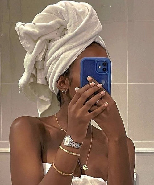 How to Combat Flaky Skin During the Cooler Months